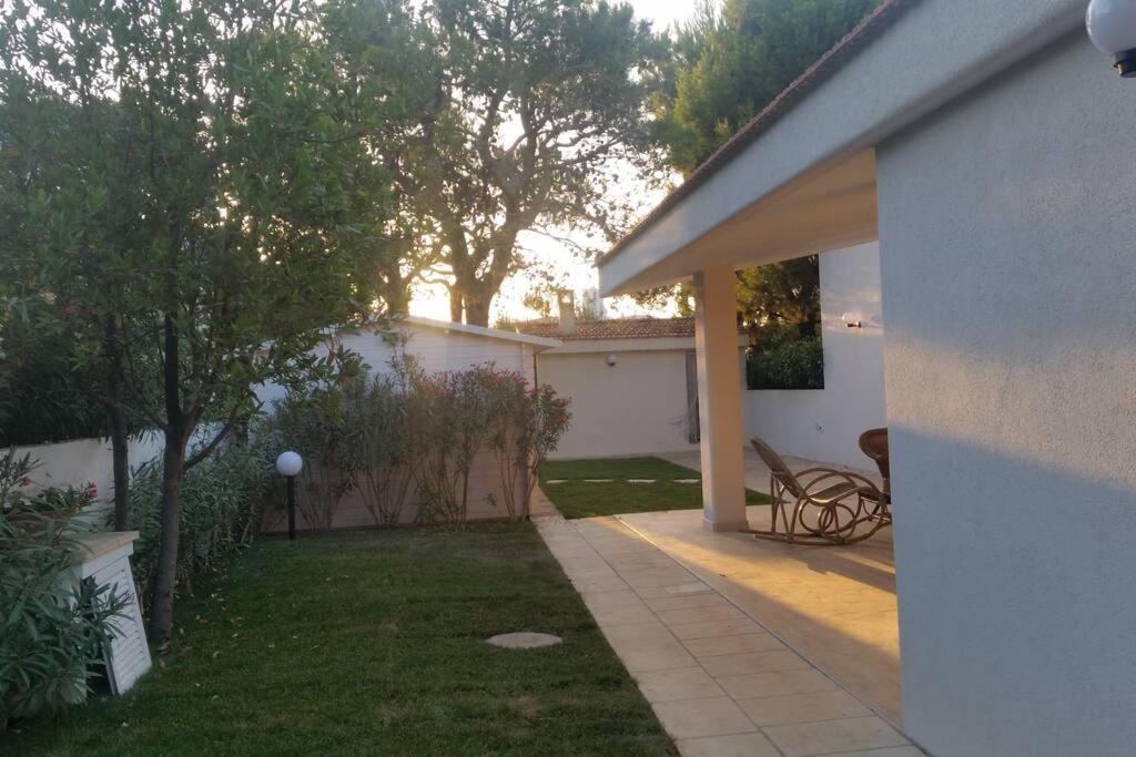 Villa A Marina Di オストゥーニ エクステリア 写真
